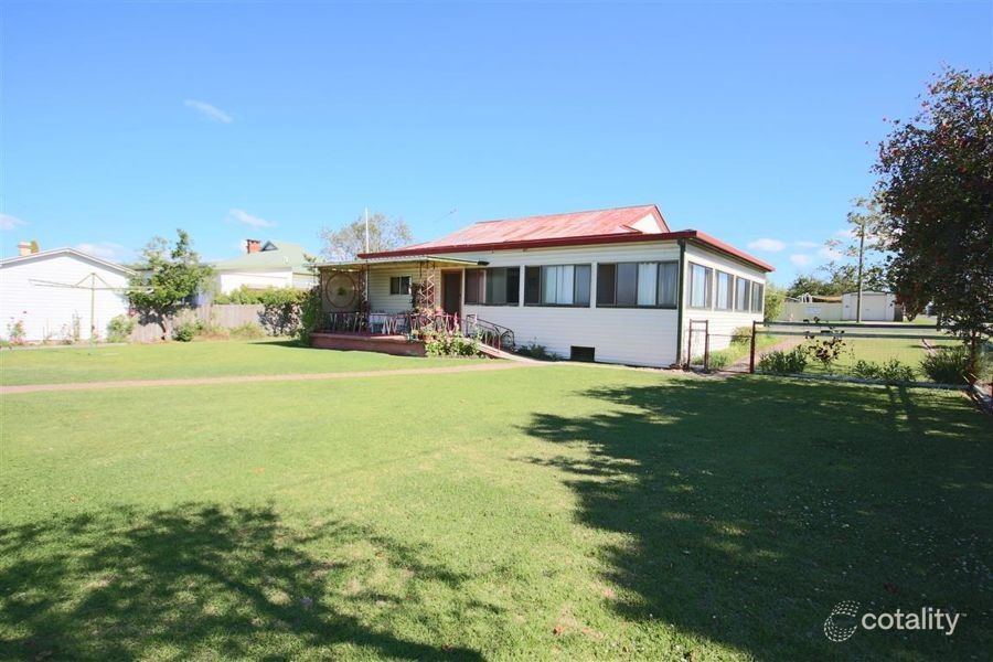 160 Manners St, Tenterfield, NSW 2372