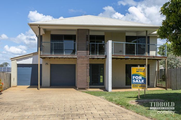27 Attenborough Cct, Redland Bay, QLD 4165