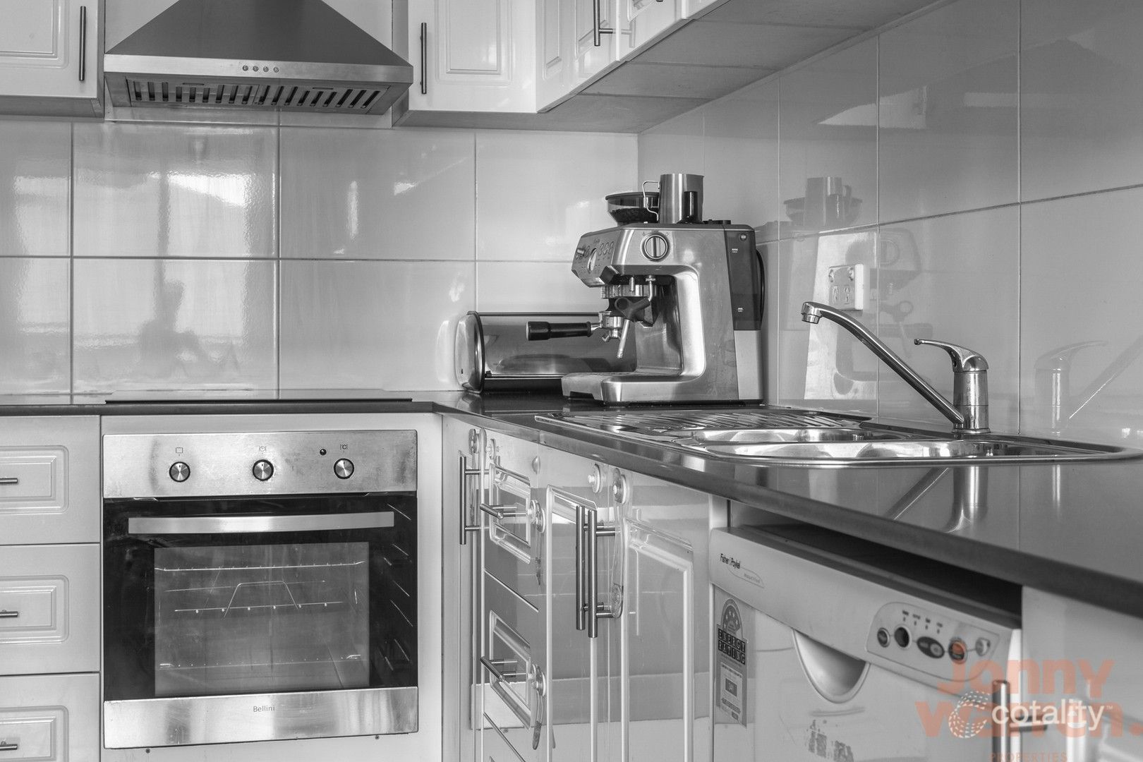 9 Buttle St, Queanbeyan East, NSW 2620