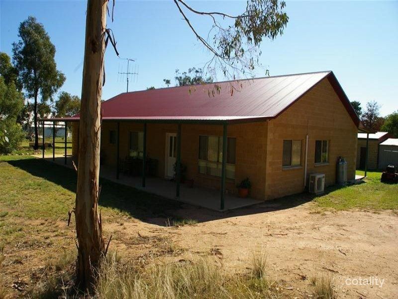 101 Boorowa St, Koorawatha, NSW 2807