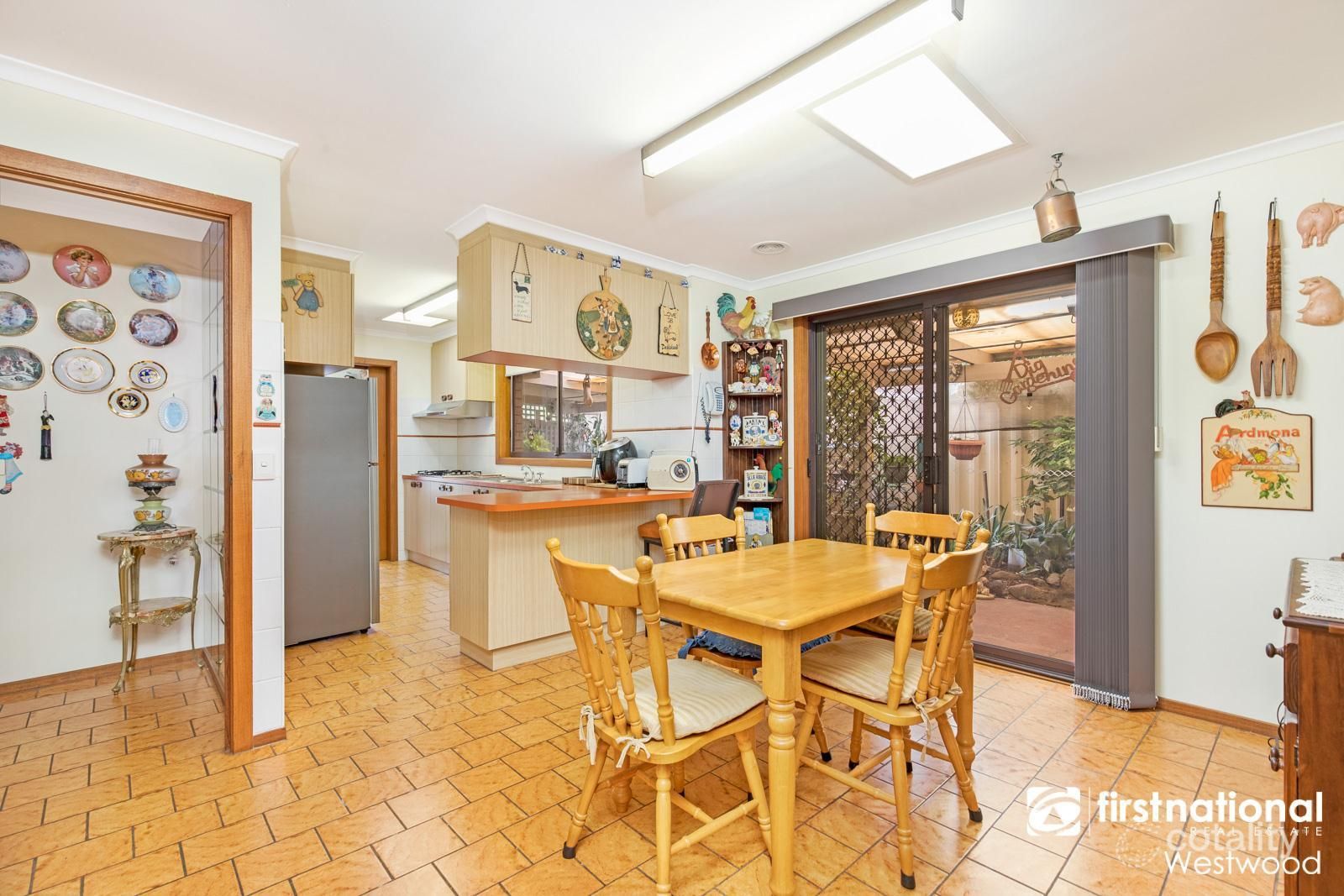 13 Bemboka Ct, Werribee, VIC 3030