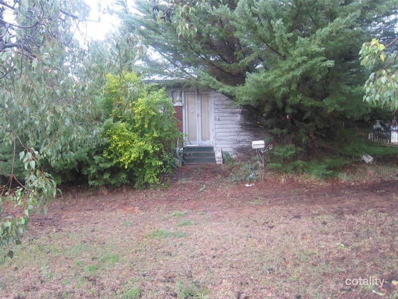 4 Gipps St, West Tamworth, NSW 2340