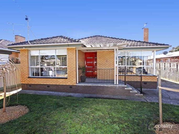 8 Quamby Ave, Hamlyn Heights, VIC 3215
