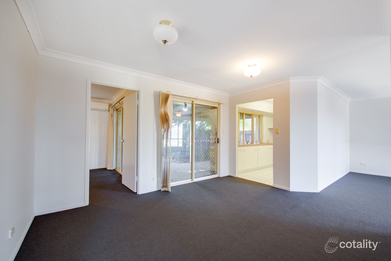 4 Rangeview Dr, Flinders View, QLD 4305