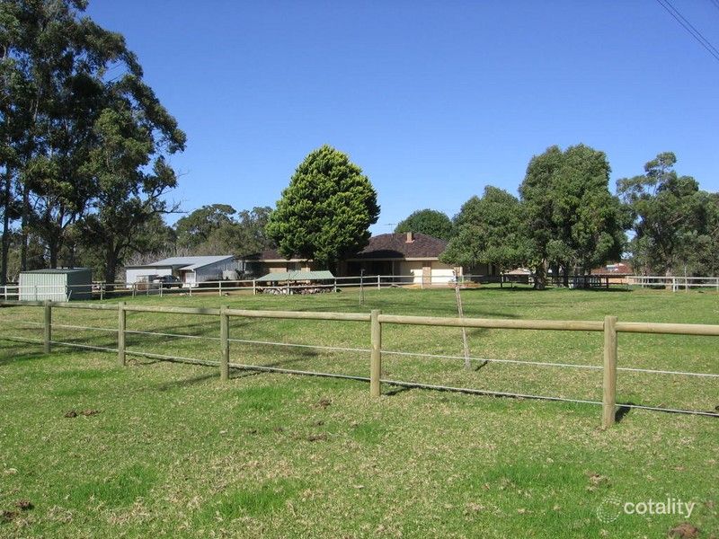 167 Mcneill Rd, Champion Lakes, WA 6111