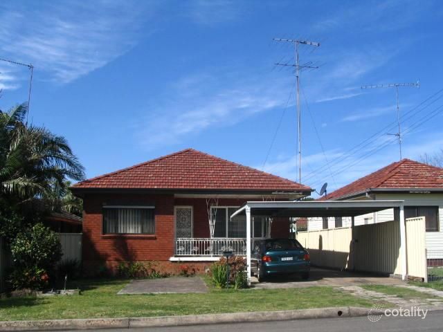 3 Barry St, Cringila, NSW 2502