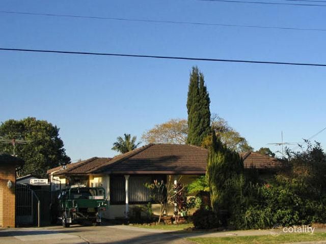 25 Reservoir Rd, Mount Pritchard, NSW 2170