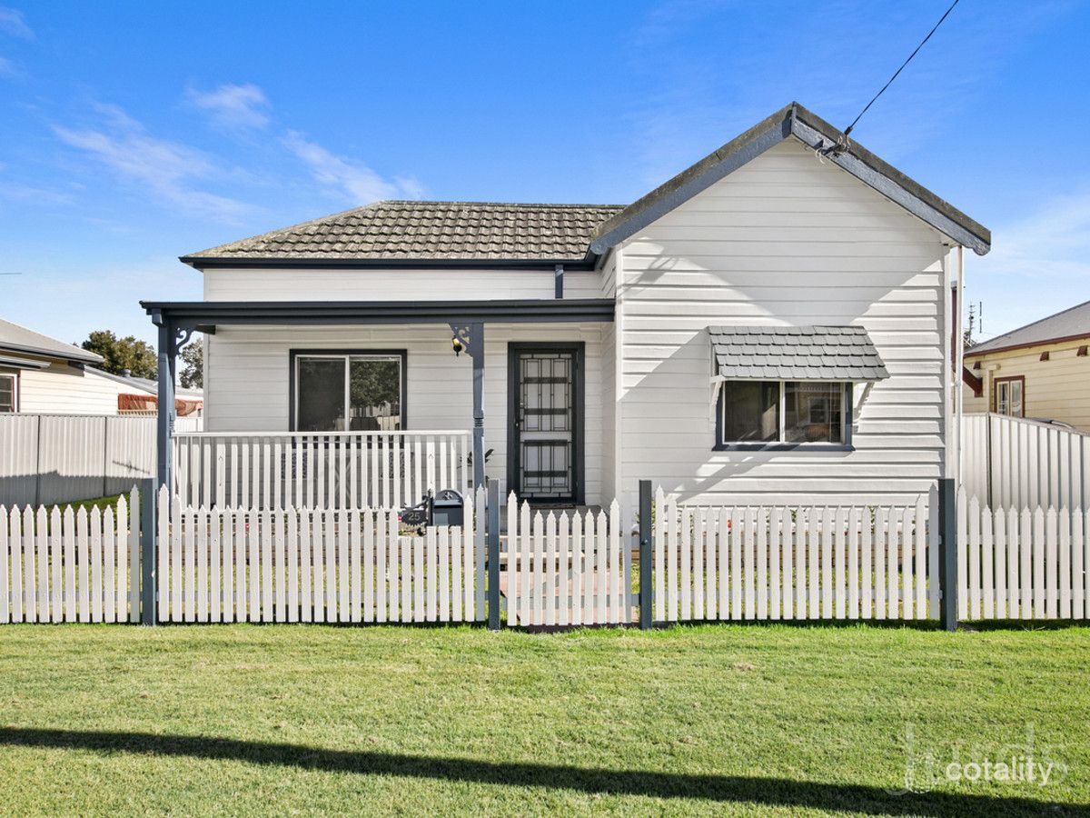 25 George St, Cessnock, NSW 2325