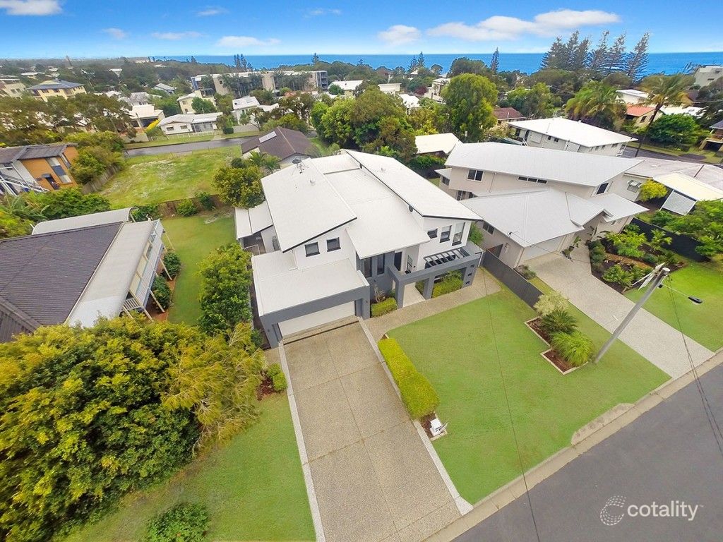 9 Mackay St, Dicky Beach, QLD 4551