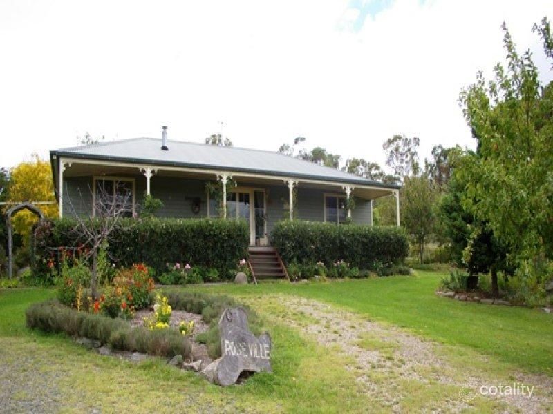 7 Wallaby Rocks Lane, Uralla, NSW 2358