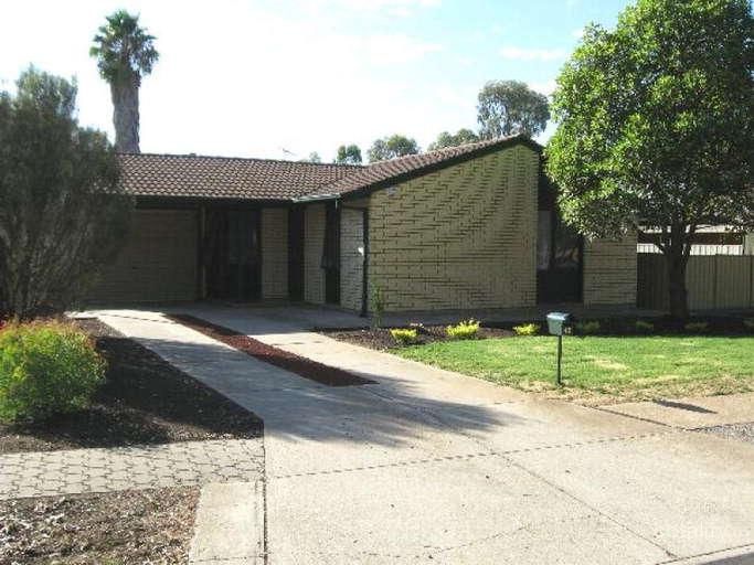 42 Woodcock Cres, Para Hills West, SA 5096