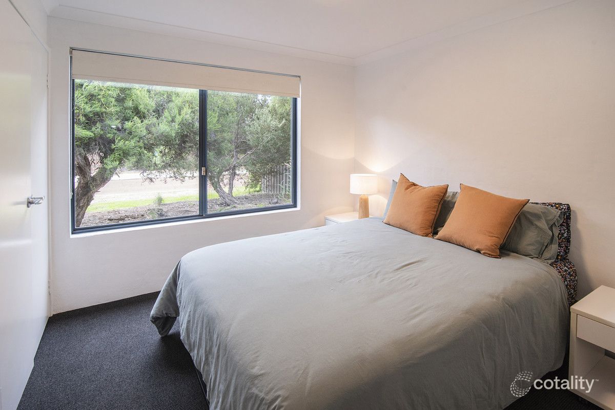 24 Marmaduke Point Dr, Gnarabup, WA 6285
