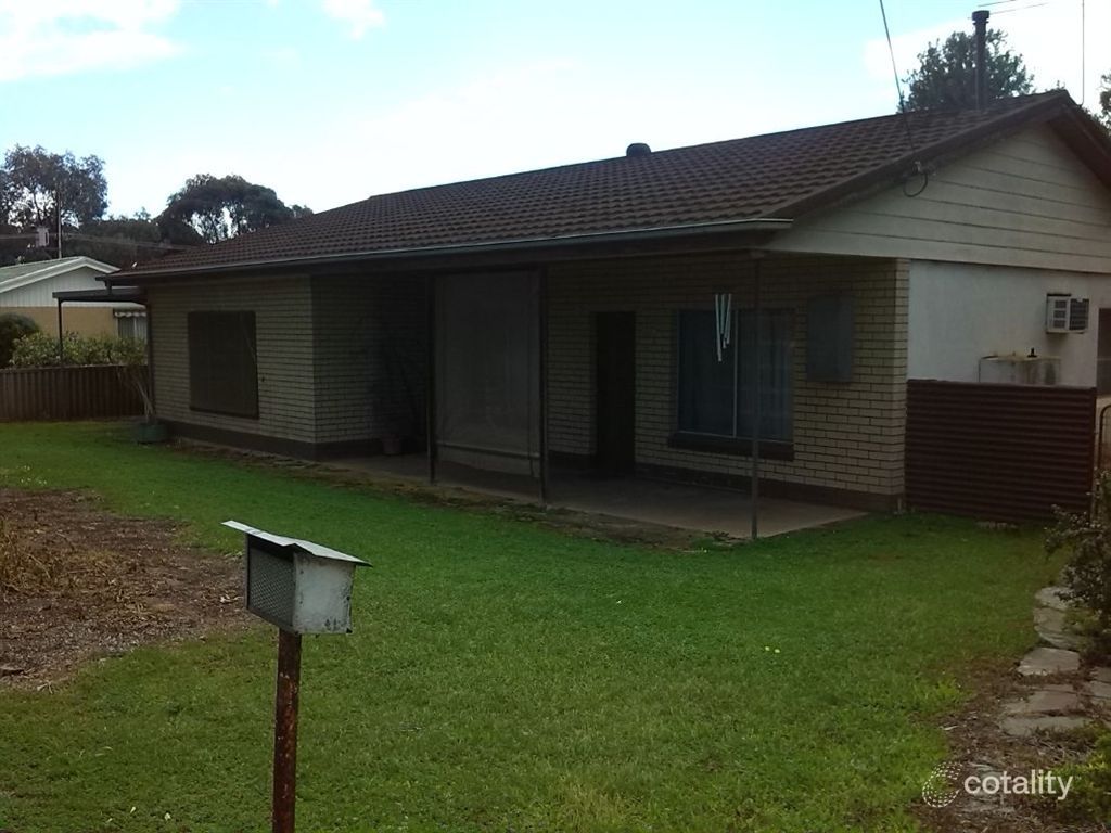 28 Moorhouse Tce, Riverton, SA 5412