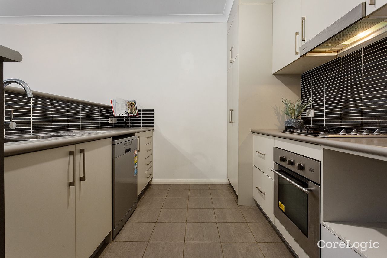 12 Kestrel Cct, Shortland, NSW 2307
