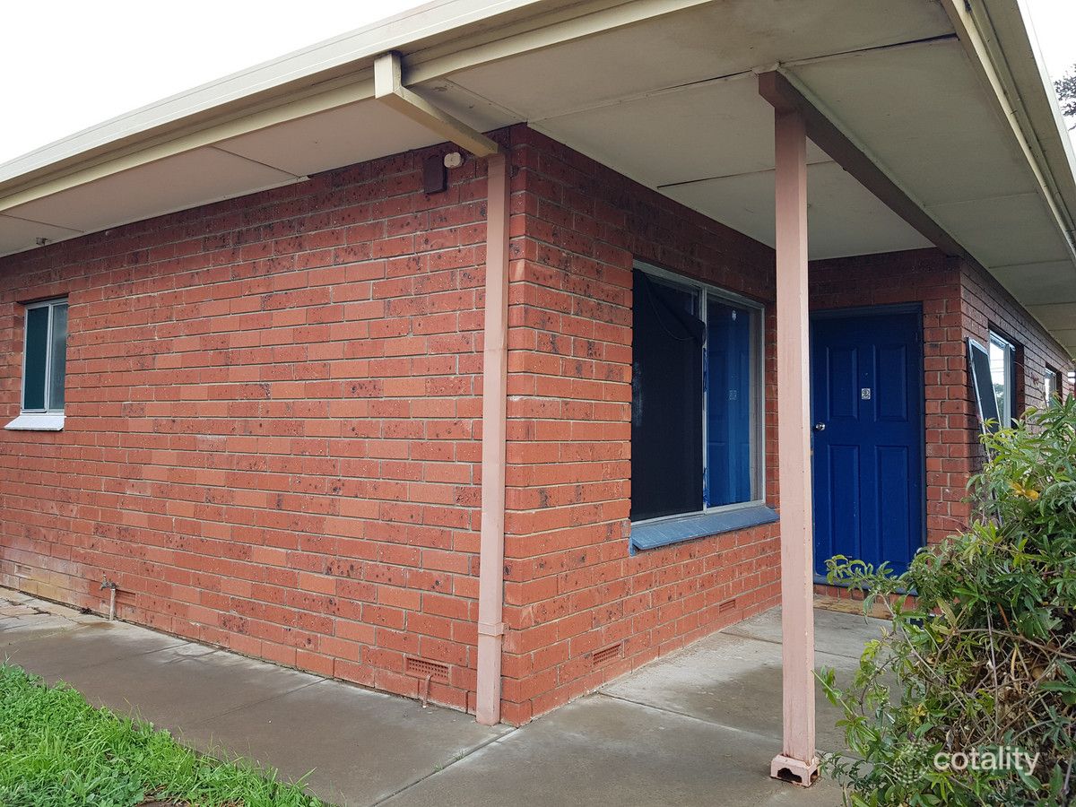 2/2 Sedunary Rd, Morphett Vale, SA 5162