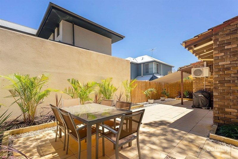 8/24 Stewart St, Scarborough, WA 6019