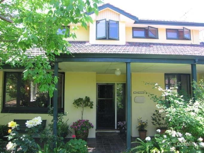 10 Mayfair St, Mount Claremont, WA 6010