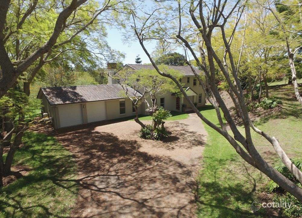 113 Moons Lane, Brookfield, QLD 4069