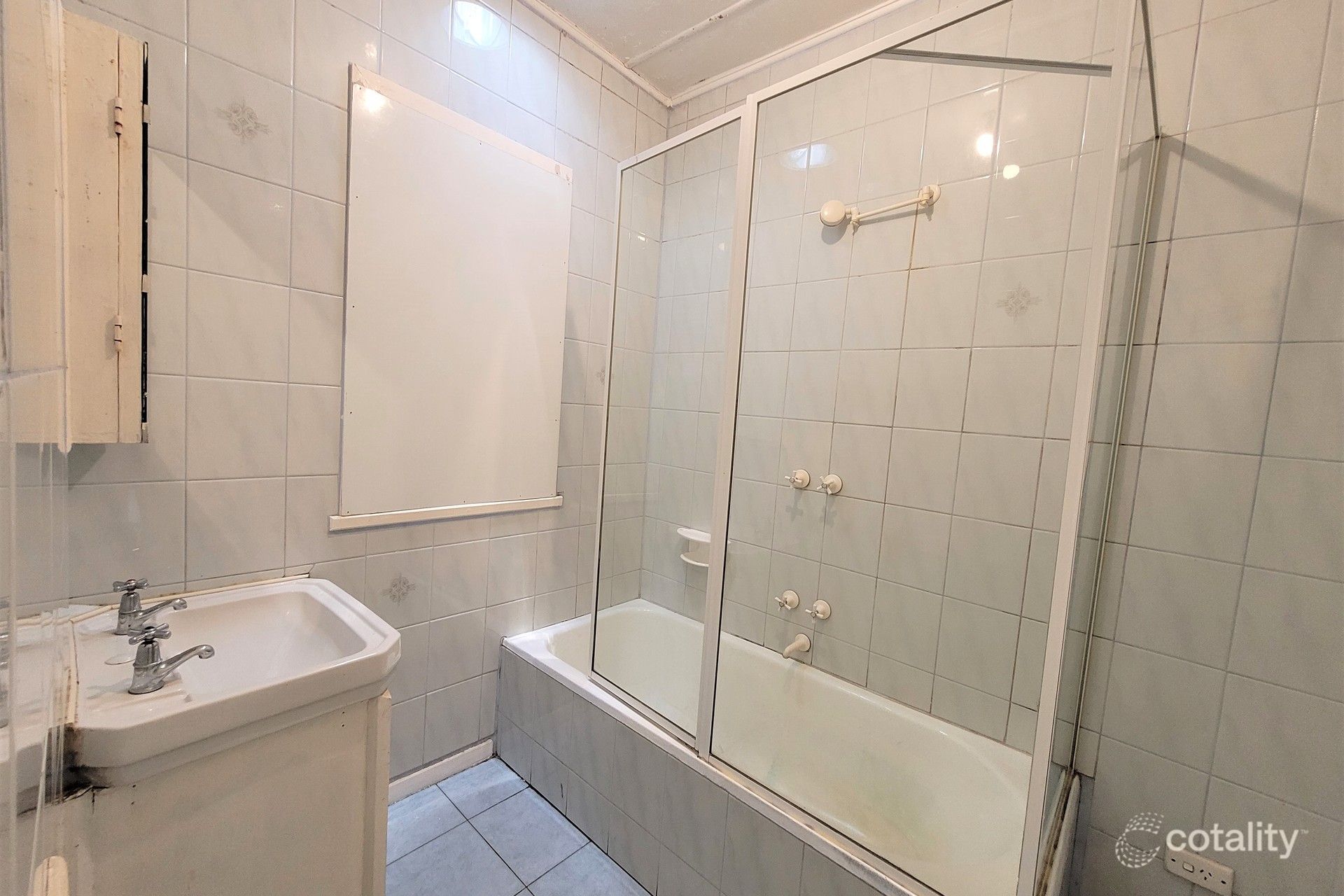 15 Koonawarra St, Clayton, VIC 3168