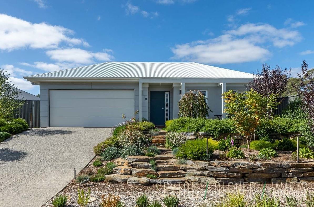 13 Irwin Gr, Mount Barker, SA 5251