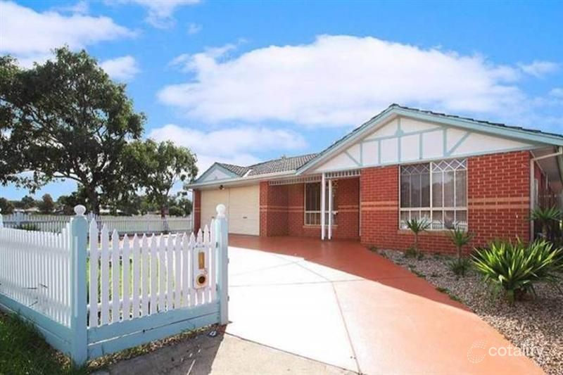 8 Foxton Pl, Roxburgh Park, VIC 3064