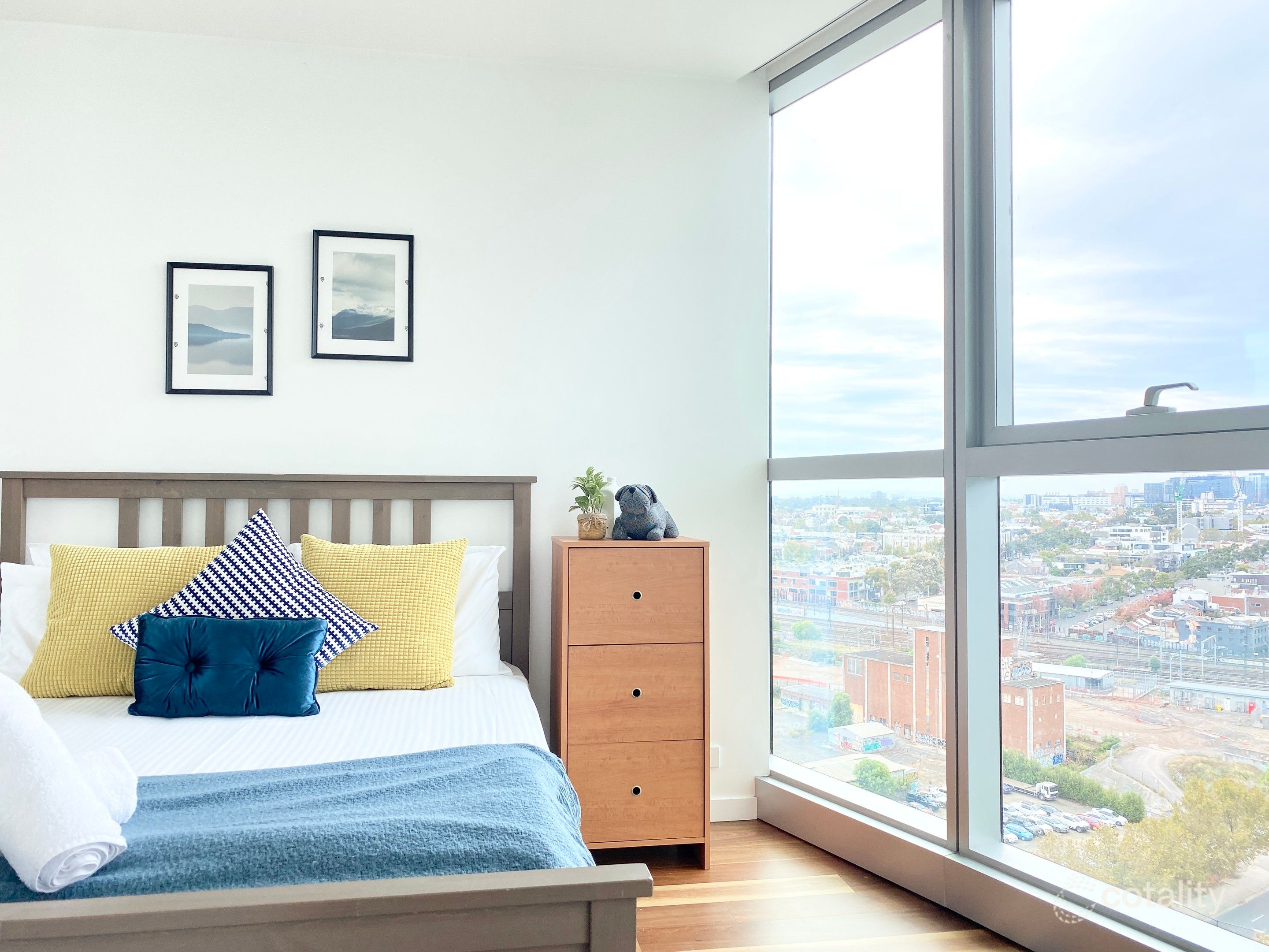 1504/231-245 Harbour Esp, Docklands, VIC 3008