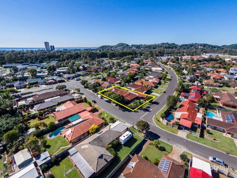4 Carolina Cl, Elanora, QLD 4221