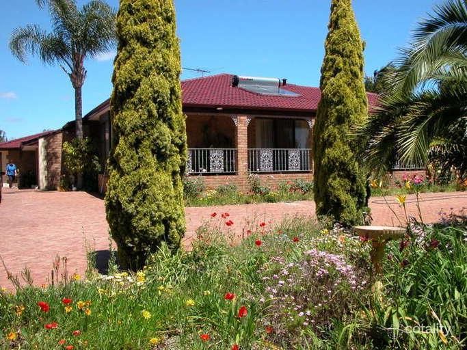 77 Tuart Rd, Oakford, WA 6121