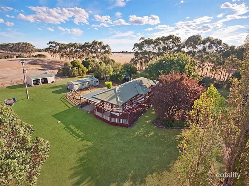 42 Beesons Rd, Byaduk North, VIC 3300