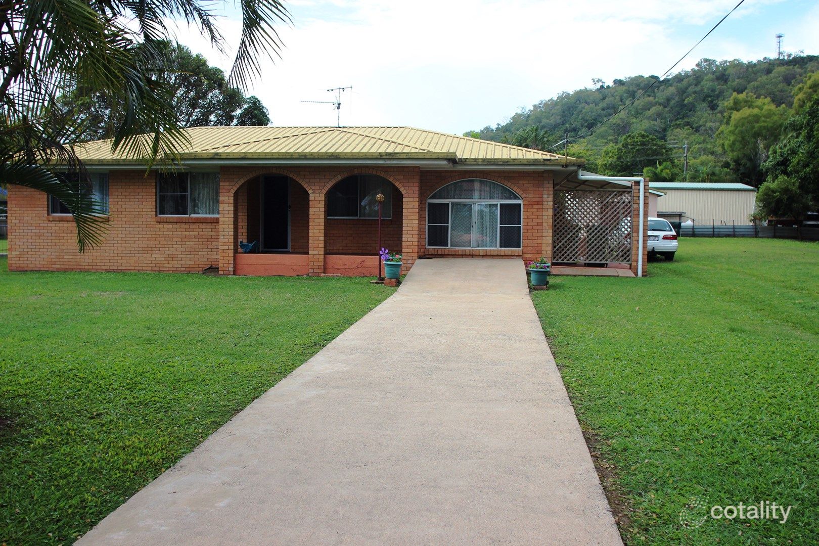 14 Kataryn Ave, Grasstree Beach, QLD 4740