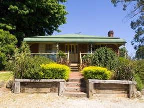 1 Russell St, Mount Evelyn, VIC 3796