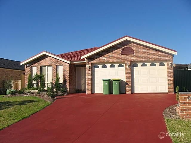 11 Nagle Cres, Blue Haven, NSW 2262