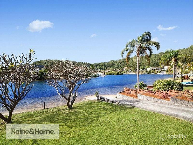 11 Helmsman Bvd, St Huberts Island, NSW 2257