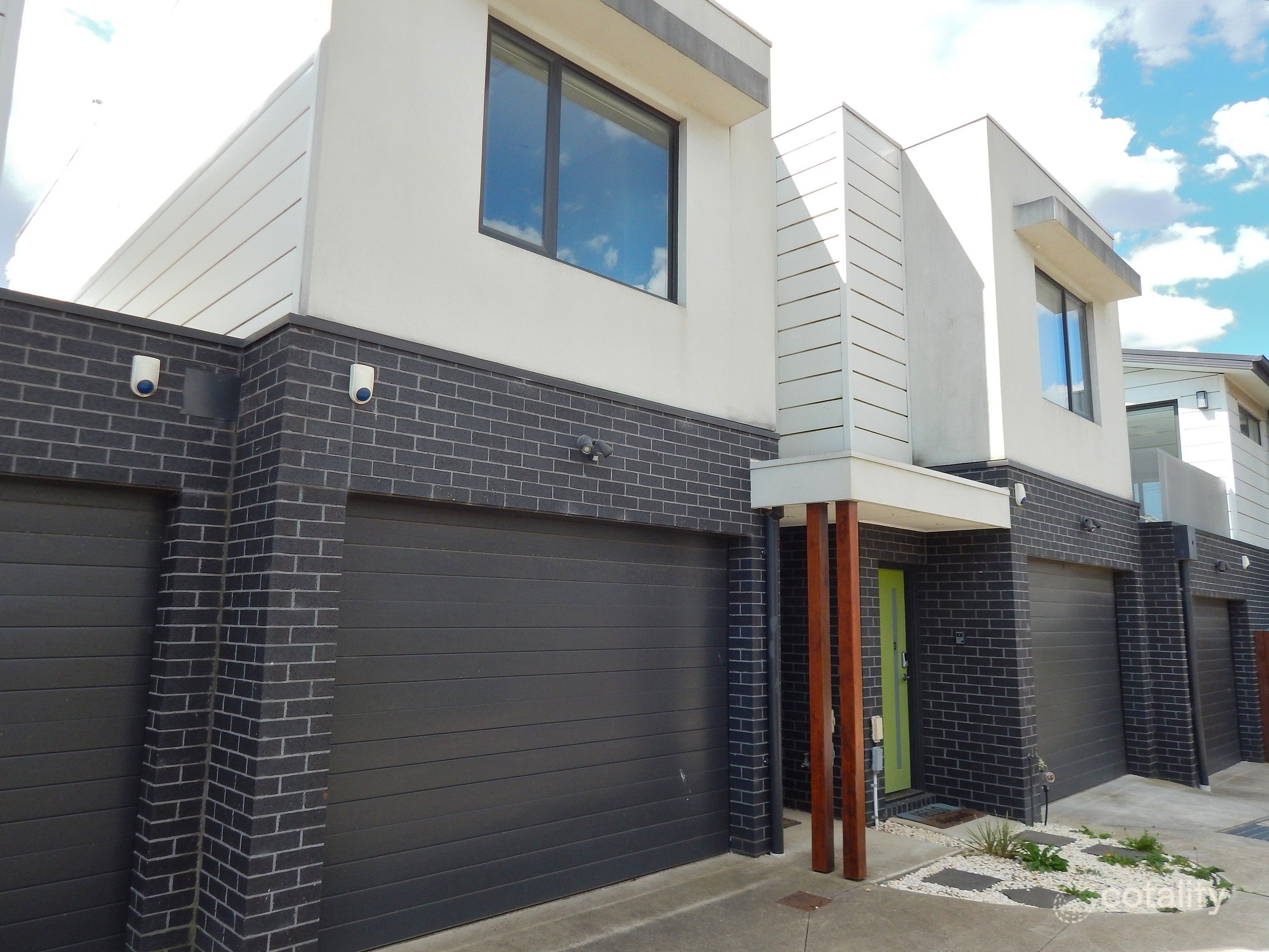 4/1 Erskine Ave, Reservoir, VIC 3073