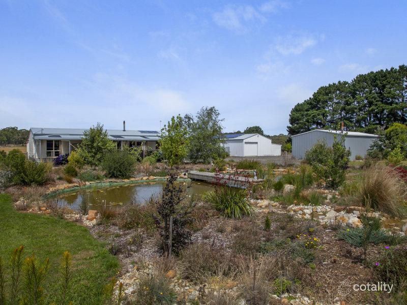 305 Gordon-Egerton Rd, Mount Egerton, VIC 3352
