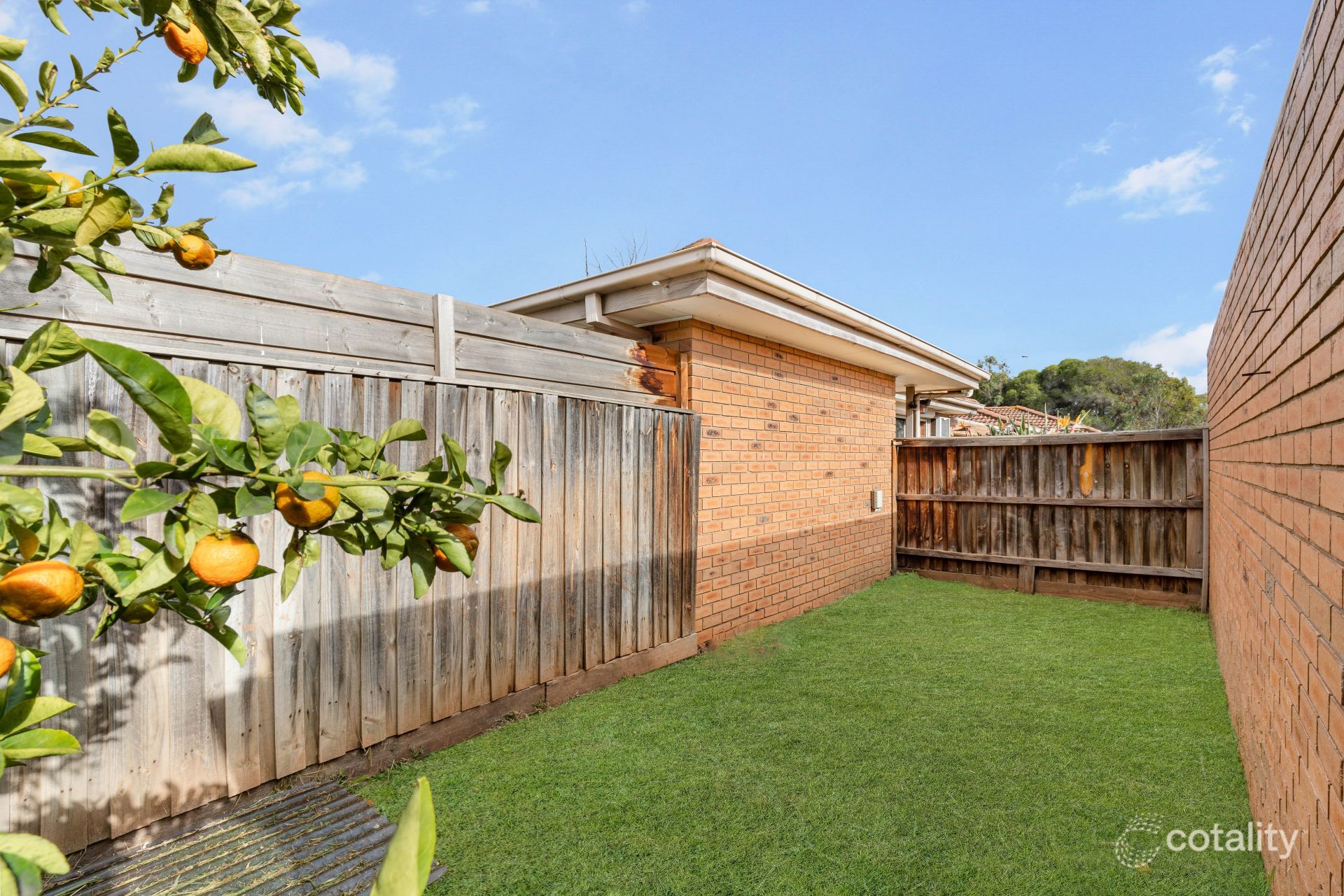 1/14 Callanan Dr, Melton South, VIC 3338