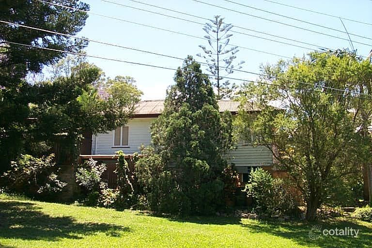 68 Sutling St, Chapel Hill, QLD 4069