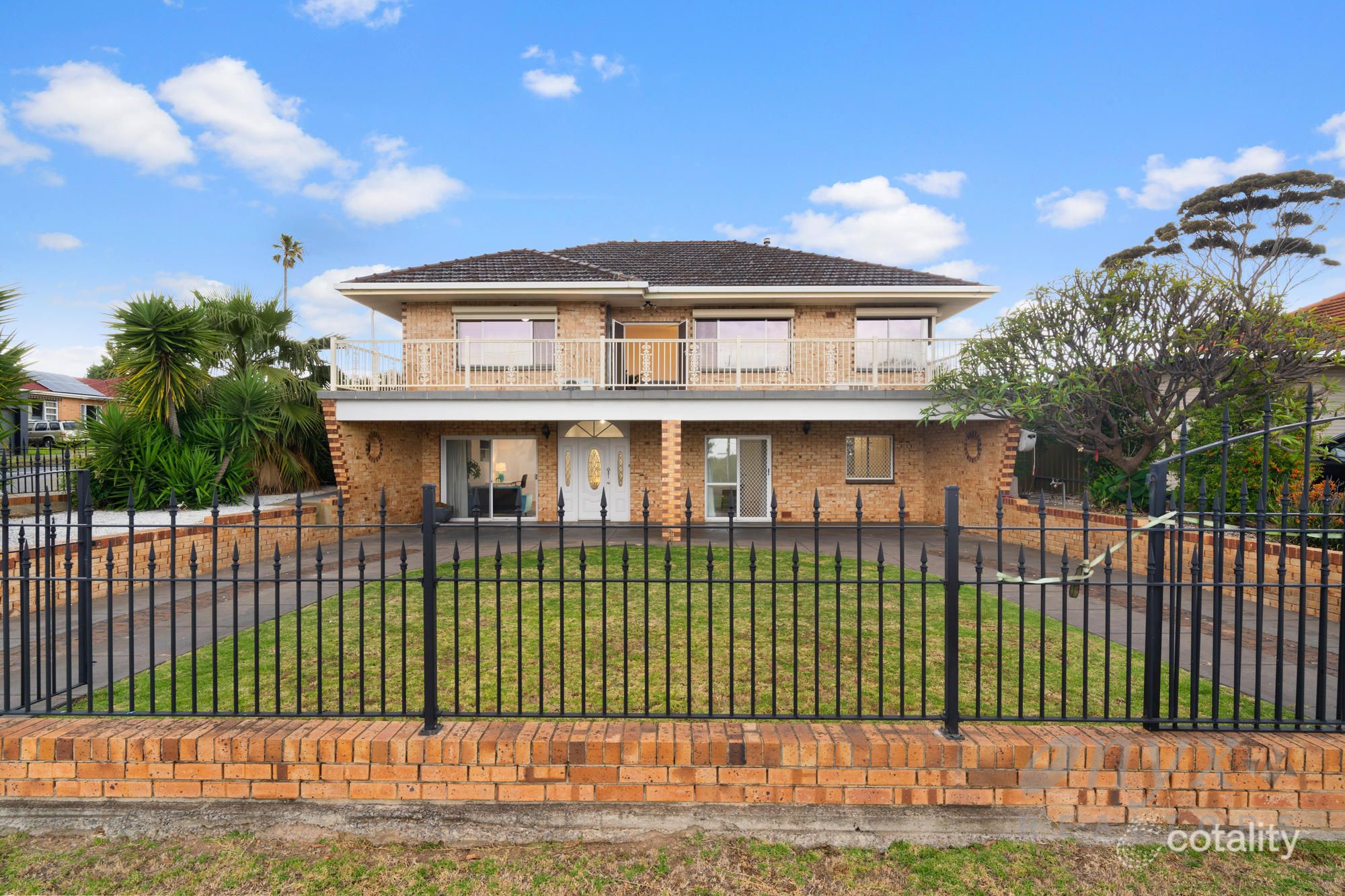 202 Seacombe Rd, Seaview Downs, SA 5049