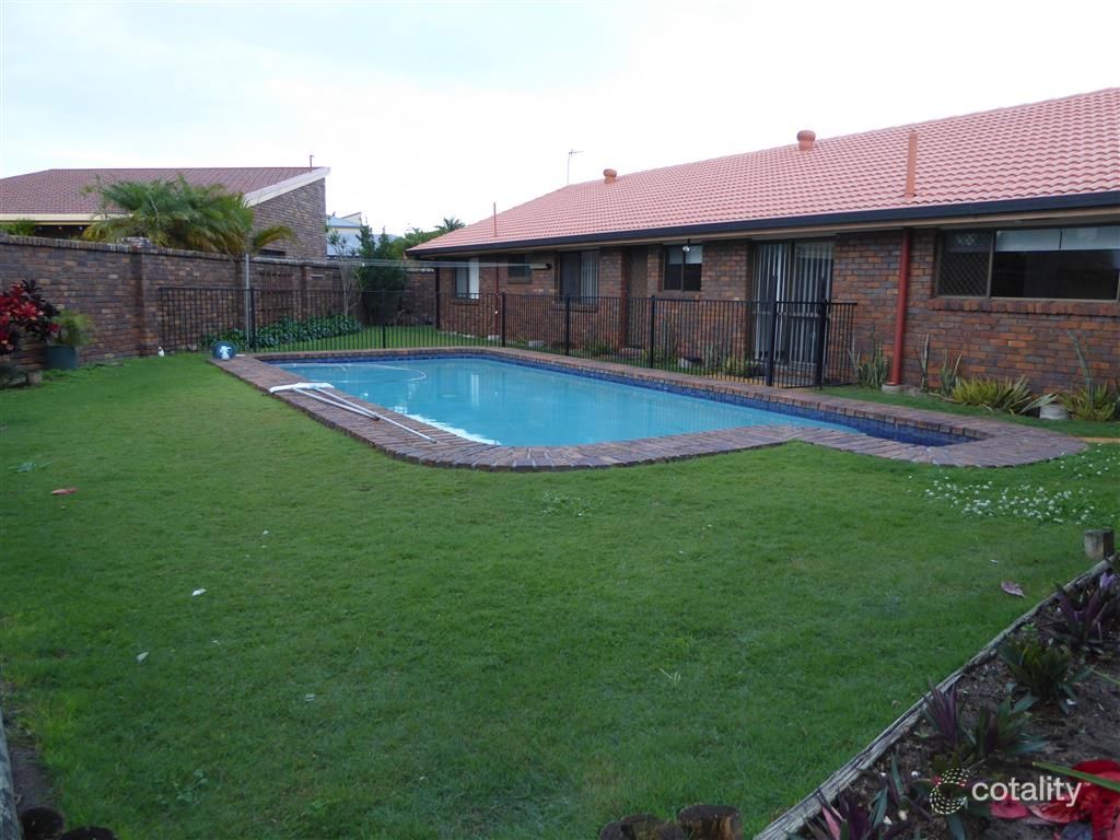 15 Salamau St, Runaway Bay, QLD 4216