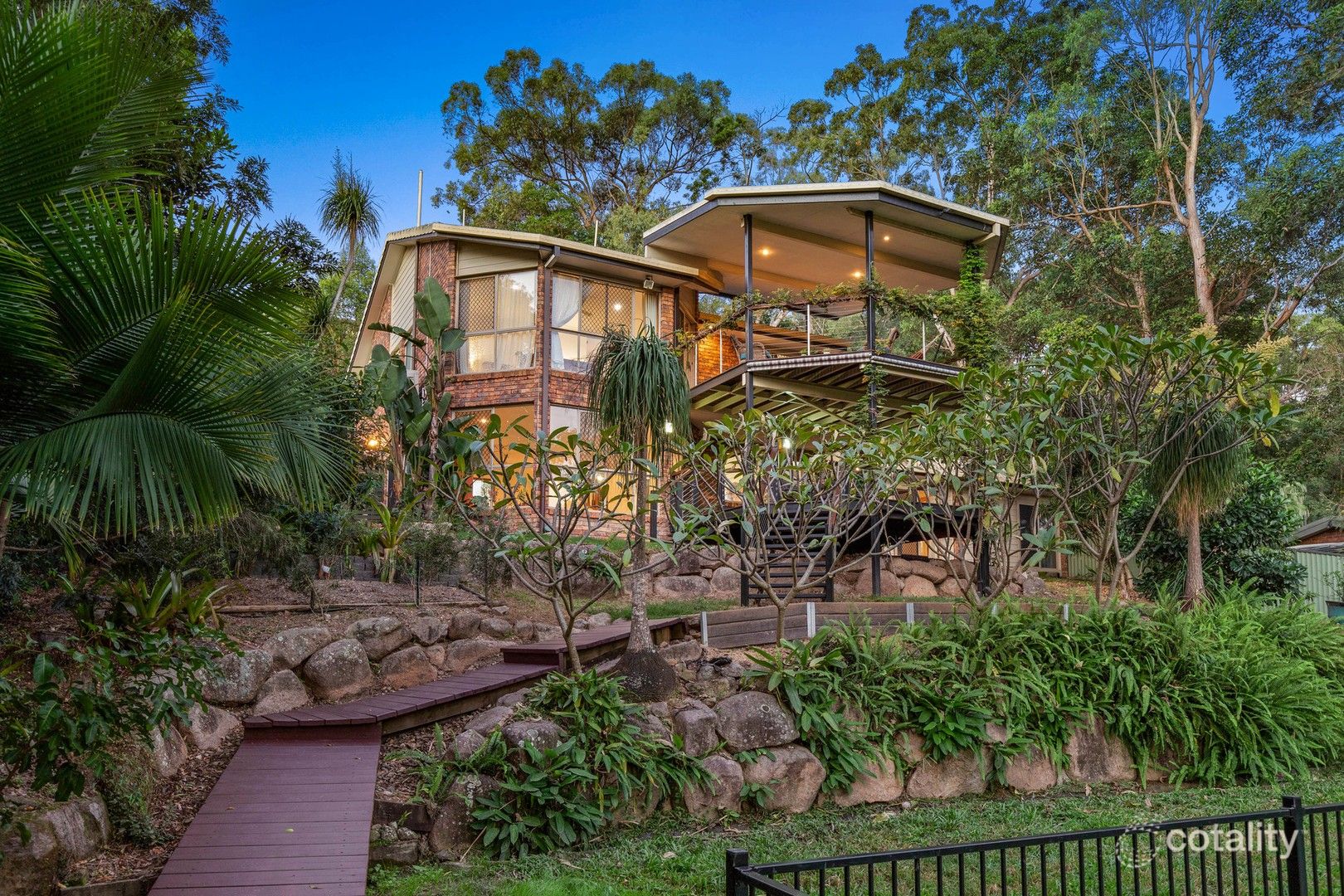 273 Springwood Rd, Springwood, QLD 4127