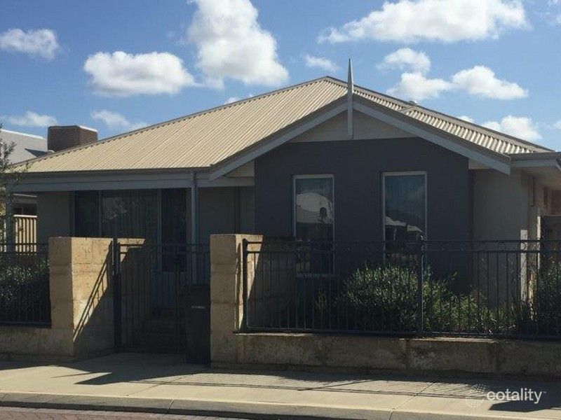 16 Flametree Bvd, Harrisdale, WA 6112
