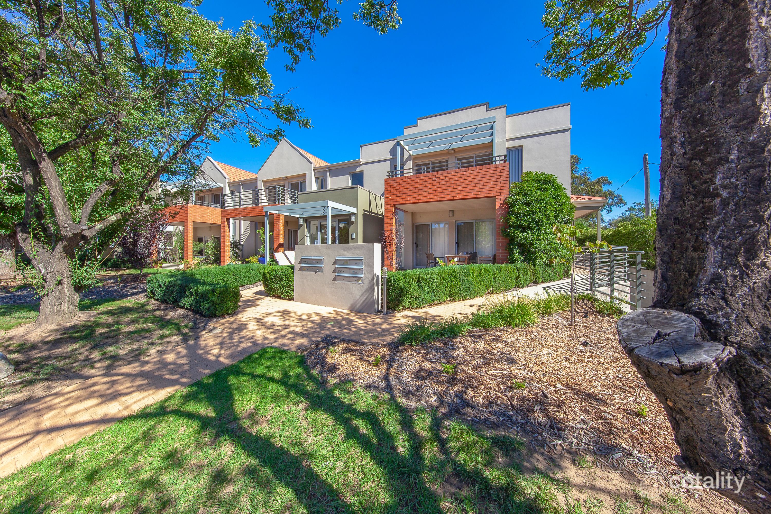 17/10 Coolac Pl, Braddon, ACT 2612
