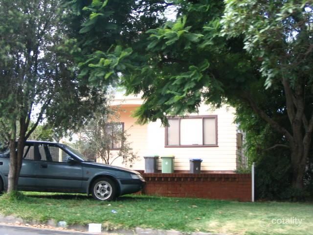 33 Raine Rd, Revesby, NSW 2212