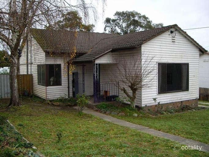 12 Baw Baw St, Moe, VIC 3825