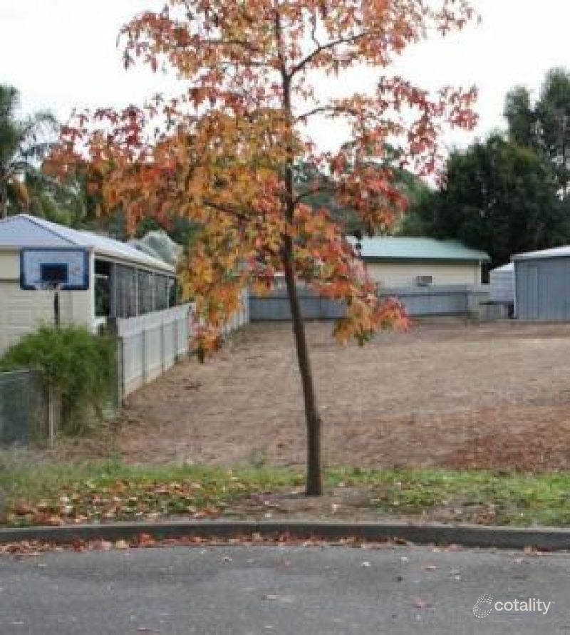 4 Lincoln Dr, Redwood Park, SA 5097