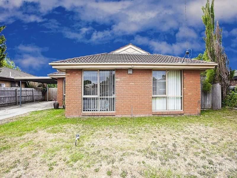 14 Caroline Cres, Cranbourne West, VIC 3977