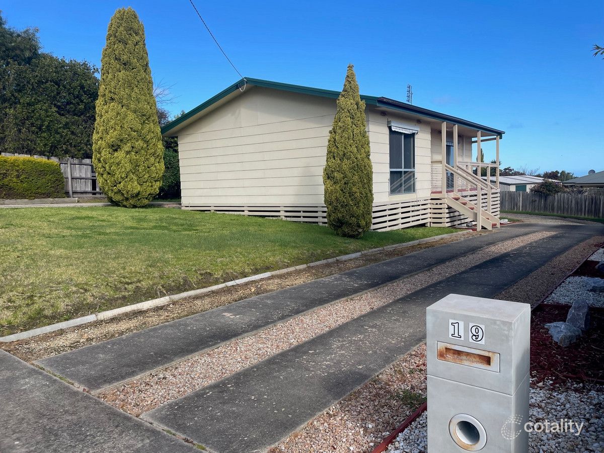 19 Lakeview Dr, Lakes Entrance, VIC 3909