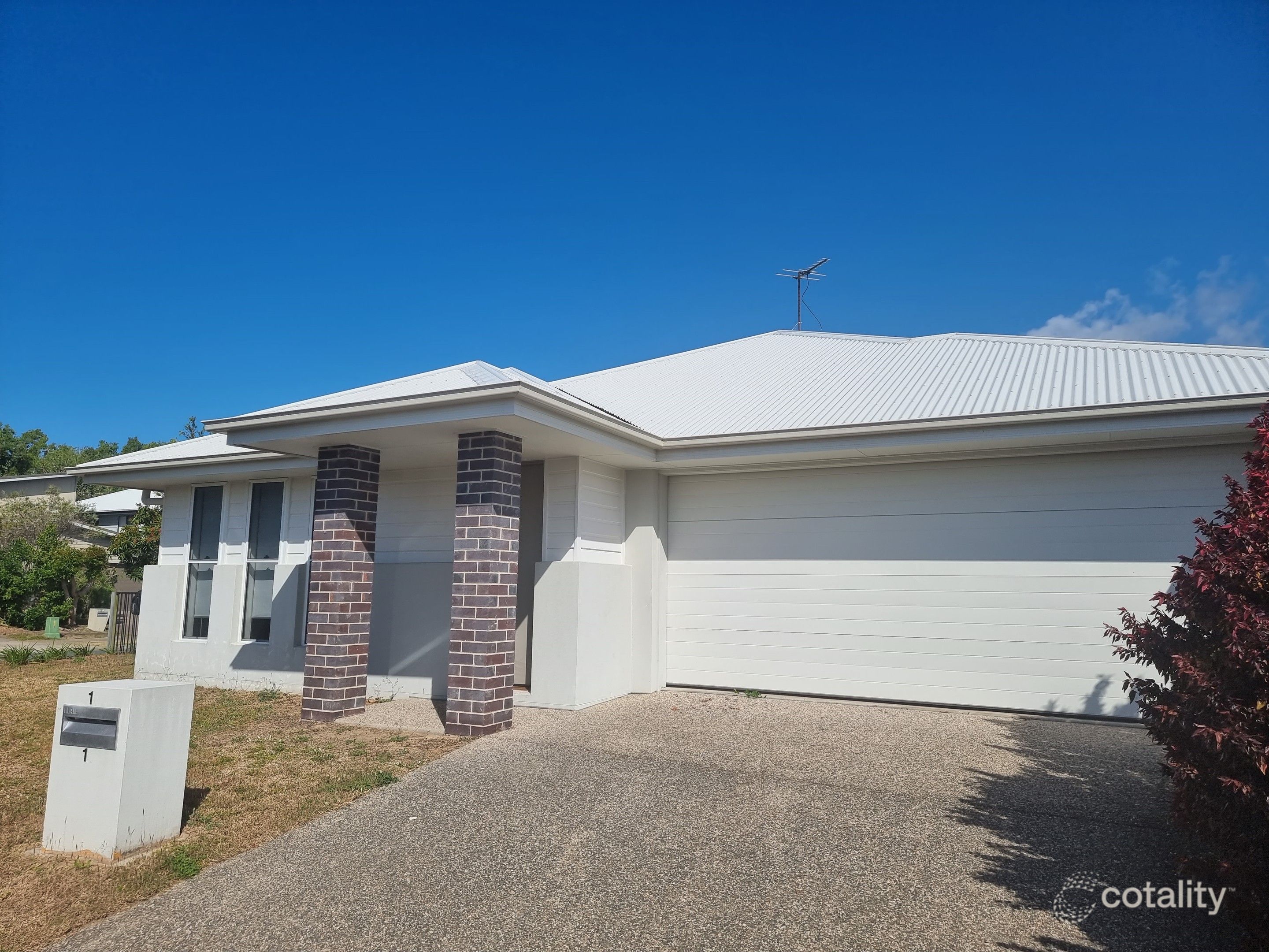 1/1 Holloways Ct, Blacks Beach, QLD 4740