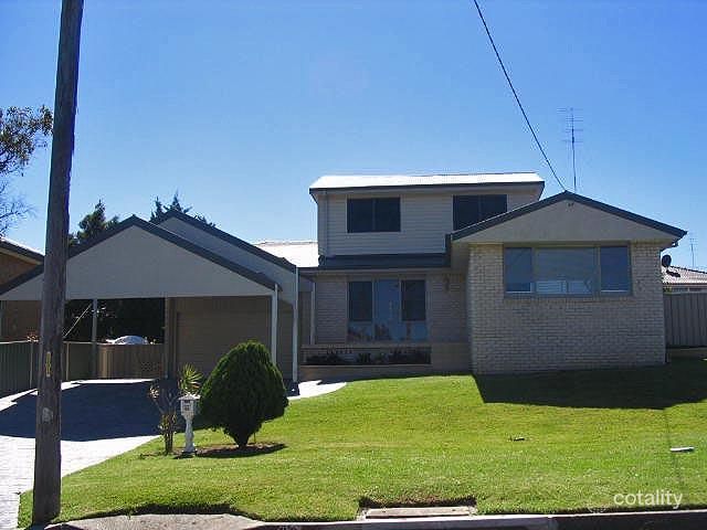 82 Madigan Bvd, Mount Warrigal, NSW 2528