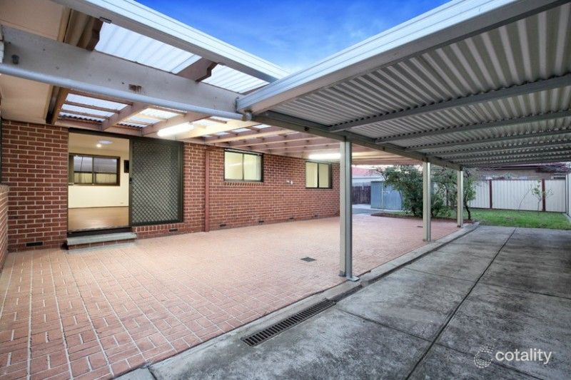 67 The Circuit, Gladstone Park, VIC 3043